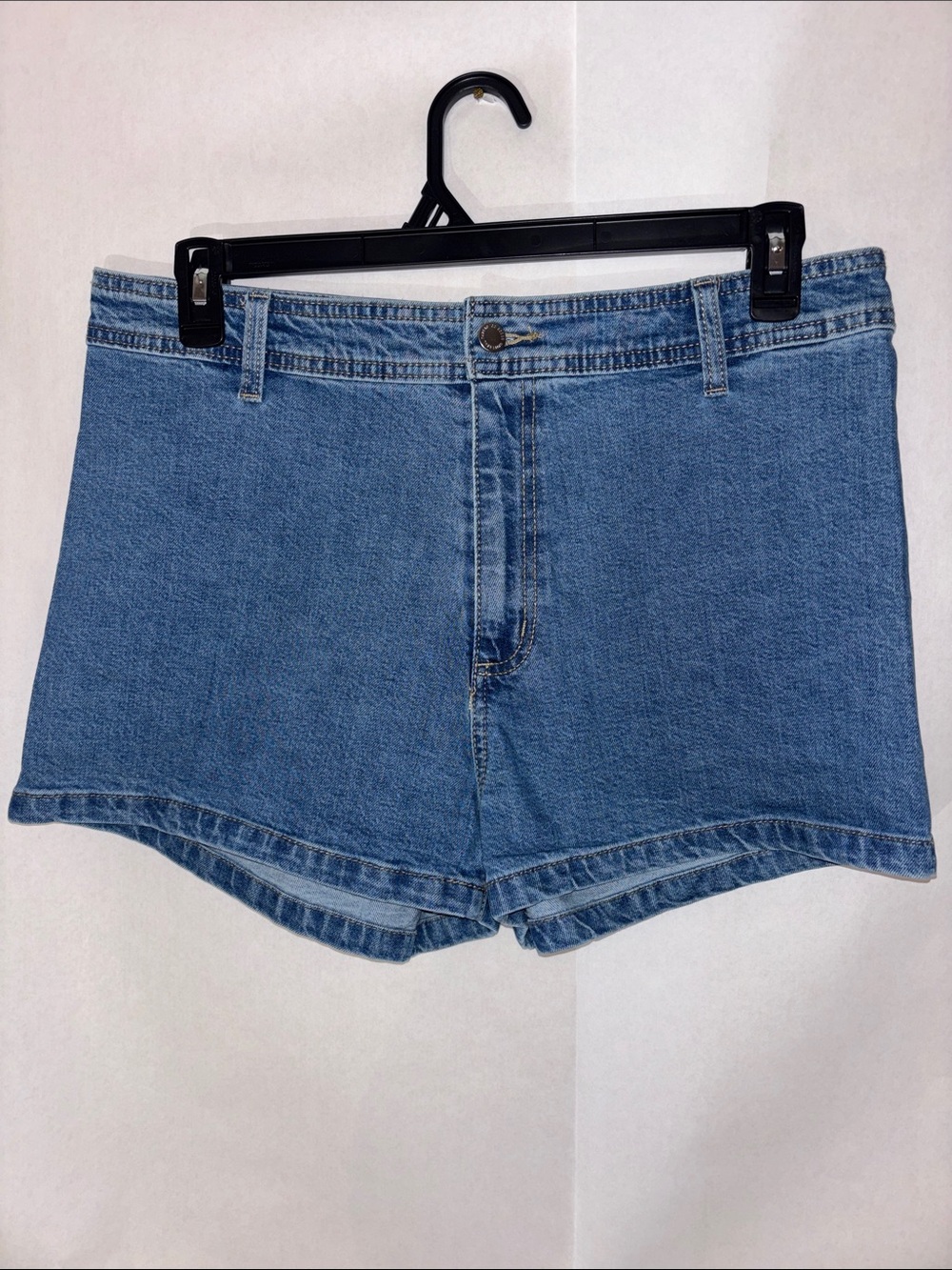 Universal Thread Light Blue High-Rise Denim Shorts
